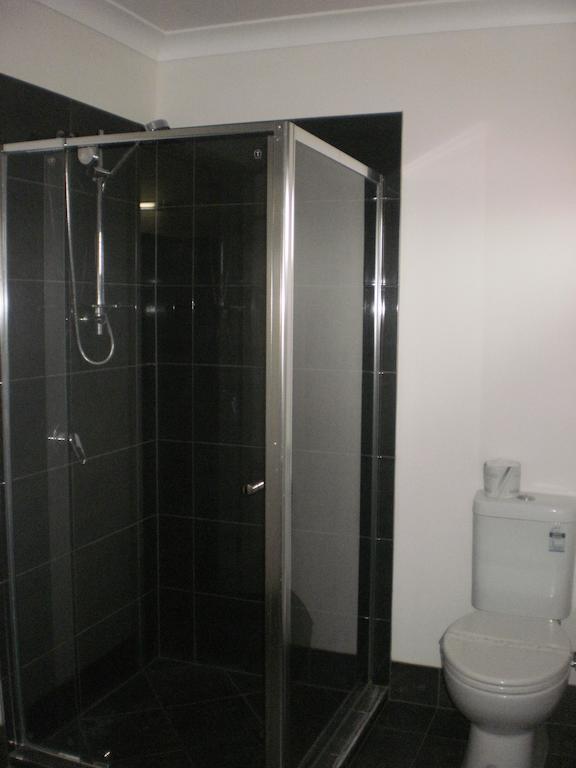 Blackwater Hotel Motel Szoba fotó