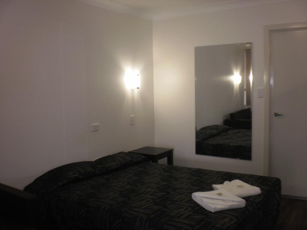 Blackwater Hotel Motel Kültér fotó